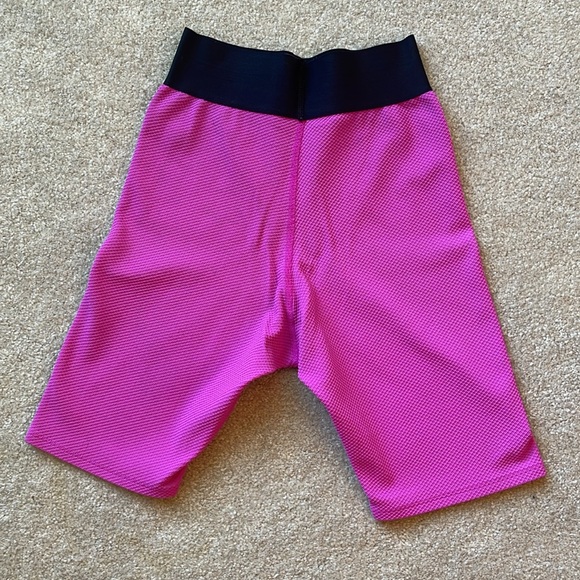 RE ONA x REVOLVE PINK Textured Bike Shorts Sz S - Picture 4 of 7